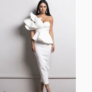Missord Exaggerated Ruffle One Shoulder Peplum Pen